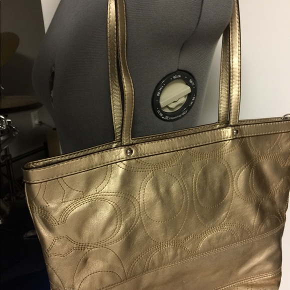 Coach Bags Beautiful Gold Coach Purse In Perfect Condition Poshmark
